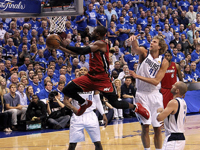 nba湖人vs快船直播_nba湖人vs快船今日直播_nba湖人vs快船视频直播（雨燕直播）